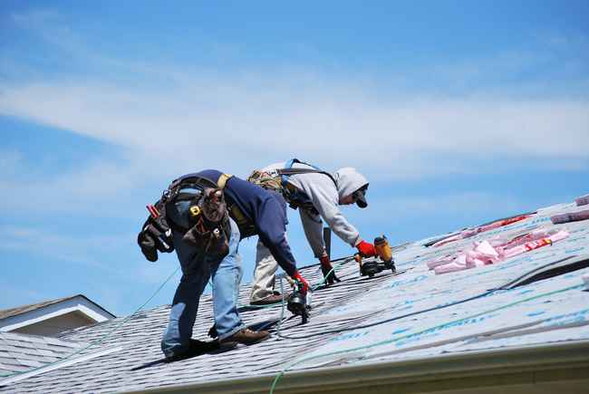 Do Roofers in San Francisco Need to be Licensed and Insured?